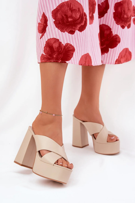 Dámské sandály na platformě s klínovým podpatkem 6874 Béžová - Ideal Shoes béžová 41