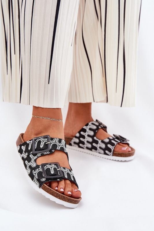 Dámské Pantofle S Přezkami A Leskem Černé S.Barski RB51-006 38