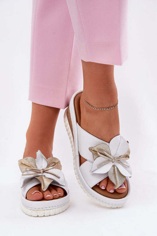 Kožené Dámské Klapky Na Klínu S Ozdobným Květem Artiker 52C0537 Bílé 40