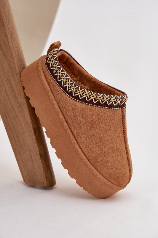 Dětské juniorská sněhule s výšivkou na platformě Camel Jolisse 35