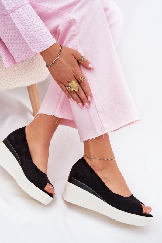 Dámské sandály na platformě z eko semiše černé Velira 39