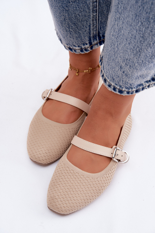 Béžové balerínky Boto s řemínkem a přezkou