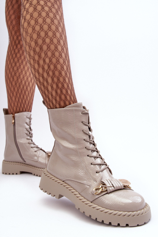 Dámské lakované Workery boty s ozdobou D&A MR870-67 světle šedá 36