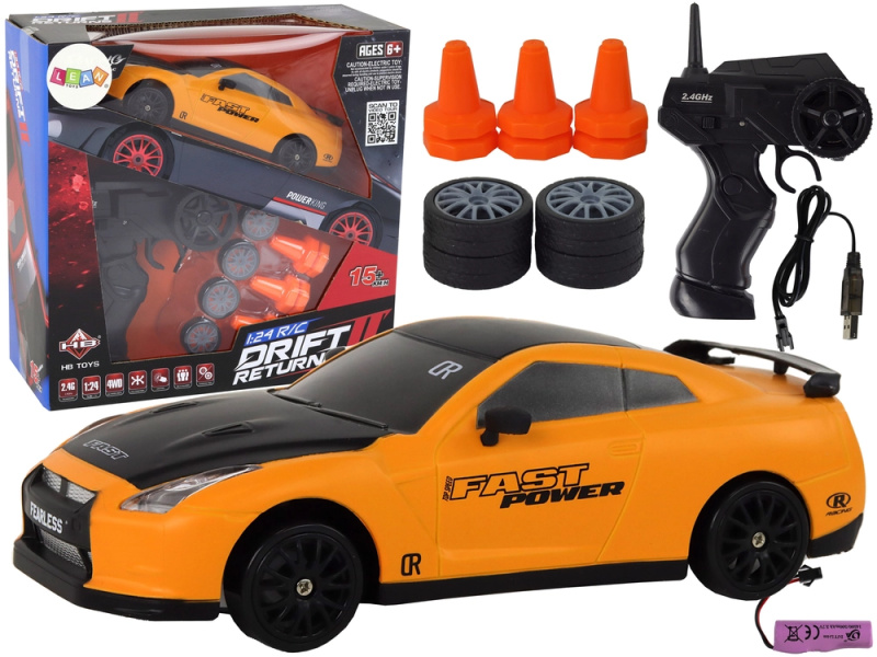 Závodní RC auto s výměnnými koly