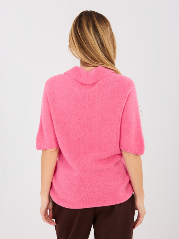 Růžový svetr s krátkým rukávem