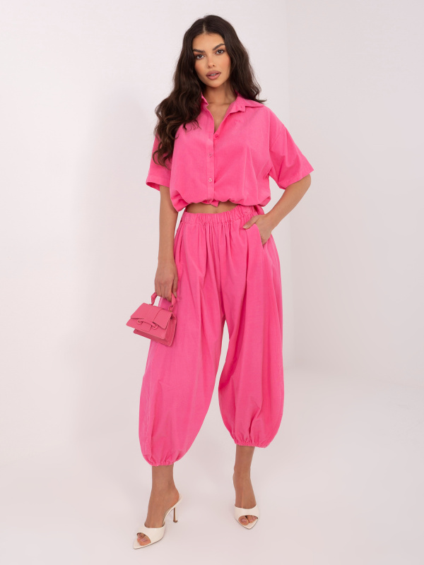 Tmavorůžové manšestrové kalhoty