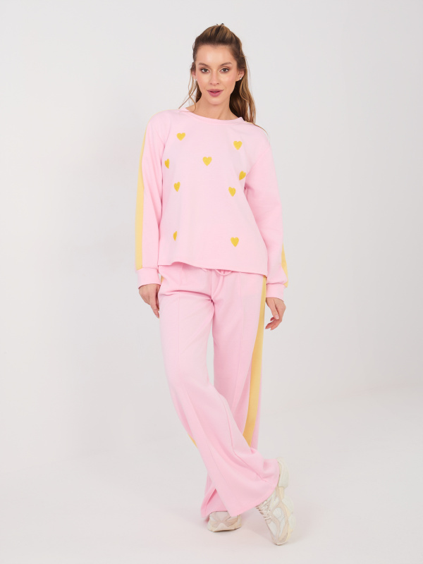 Světle růžové tepláky s lampy