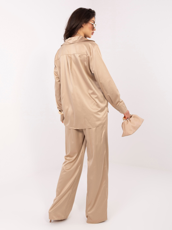 Béžový saténový set s páskem