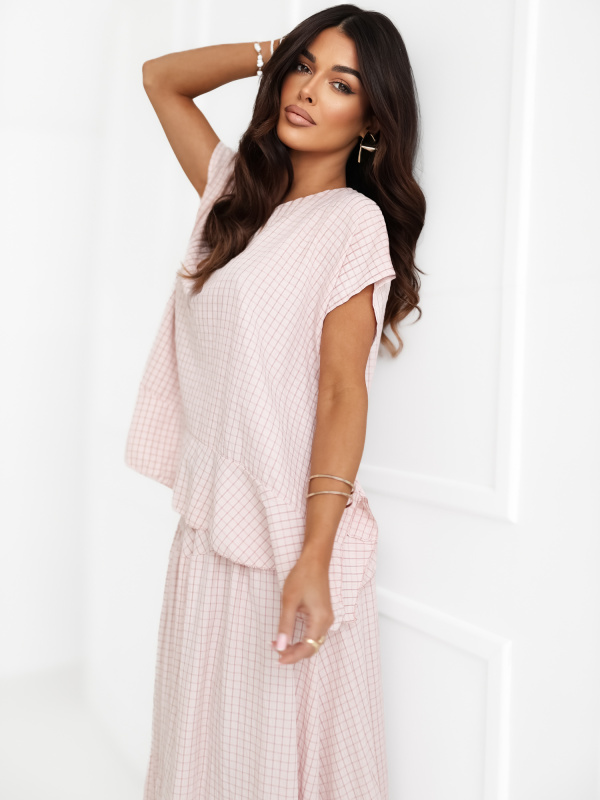 Světle růžová halenka s krátkým rukávem