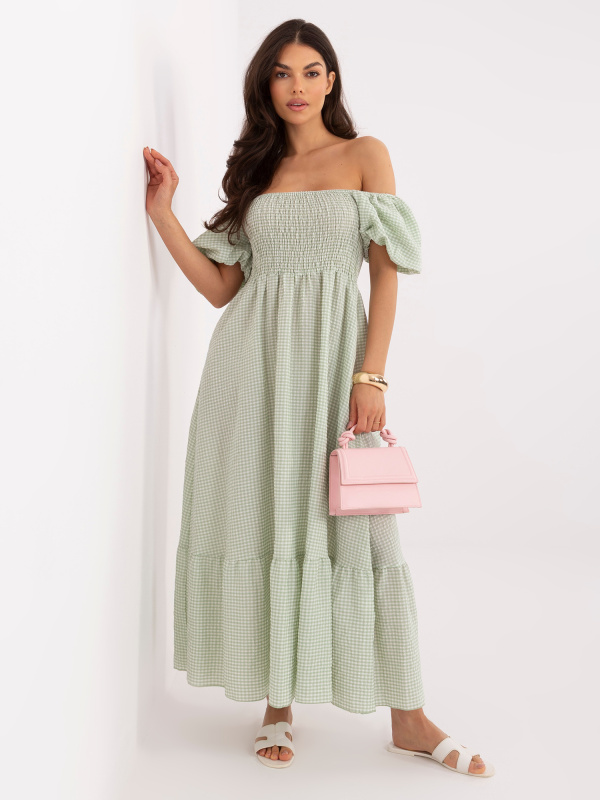 Pistáciové letní šaty