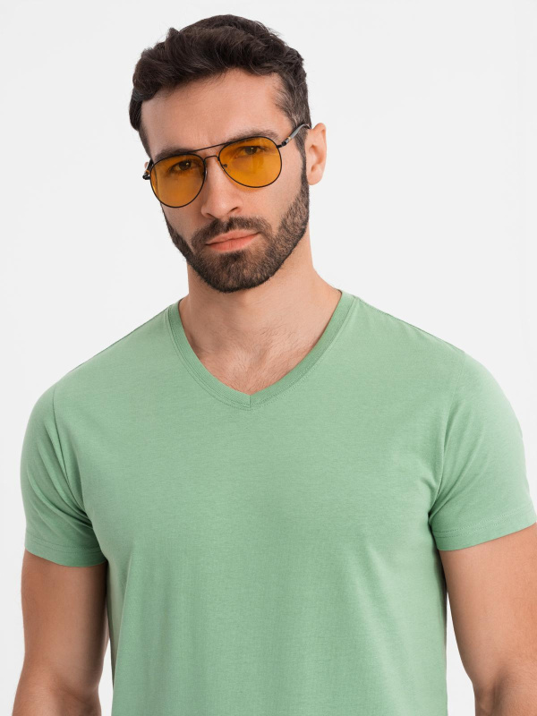 Ombre BASIC men's cotton classic tee with v-neck - green