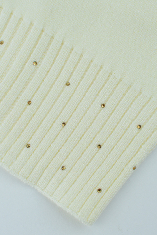 DÁMSKÁ ČEPICE S FLITRY Z MODALU CZ103 ECRU 54-58