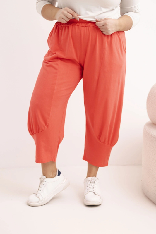 Kesi Plus Size kalhoty s nízkým sedem, korálové