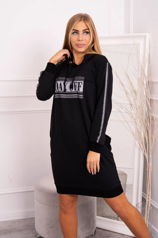 Kesi Šaty s reflexním potiskem černé Barva: Černá, Velikost: UNI