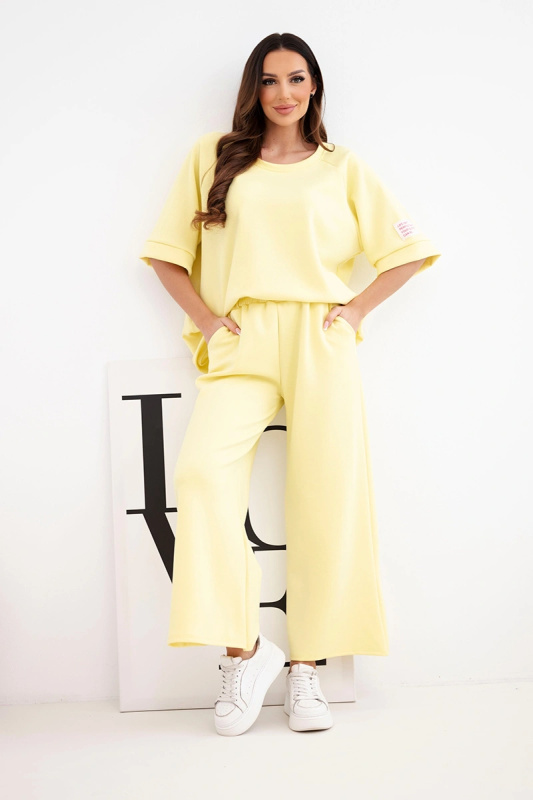 Dámský viskózní set Kesi: mikina a široké kalhoty