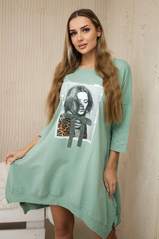 Kesi Šaty 9007 s potiskem a rozšířeným spodním dílem Barva: Zelená - světle, Velikost: UNI