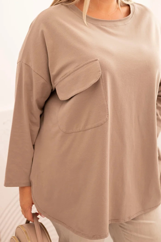 Kesi Dámská blůza Plus Size s bavlnou, kapsou a ohrnovacími rukávy Hilda Barva: Béžová - tmavě, Velikost: UNI