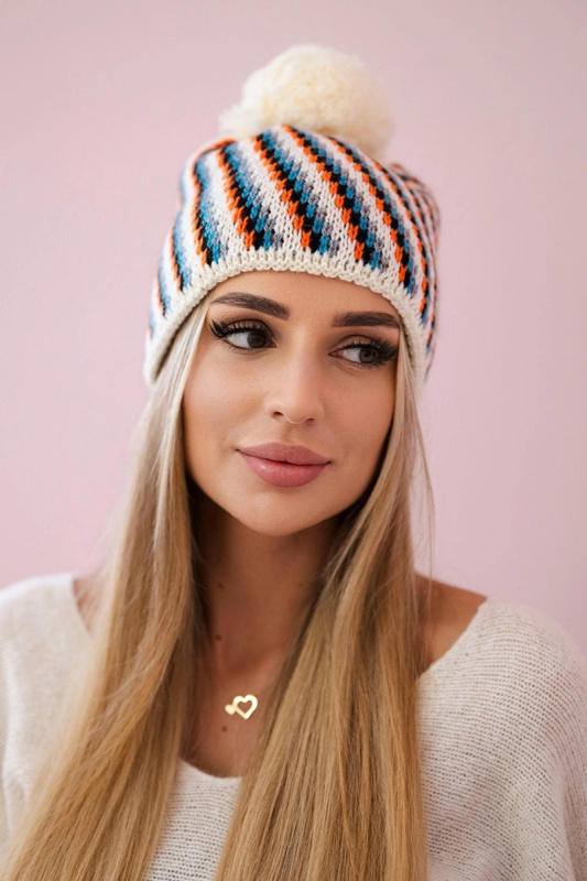 Dámská čepice s bambulí Hanna K328 ecru UNI