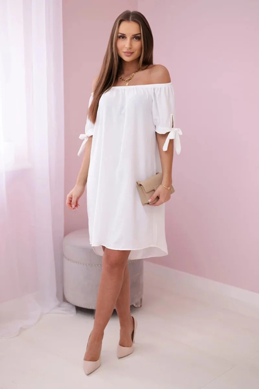 Šaty vázané na rukávech bílé UNI