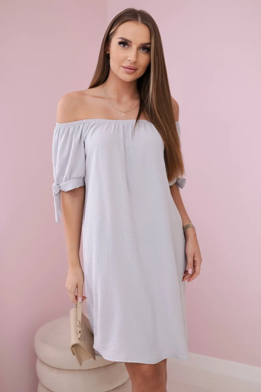 Kesi Šaty 3320 svázané na rukávech Barva: Šedá, Velikost: UNI