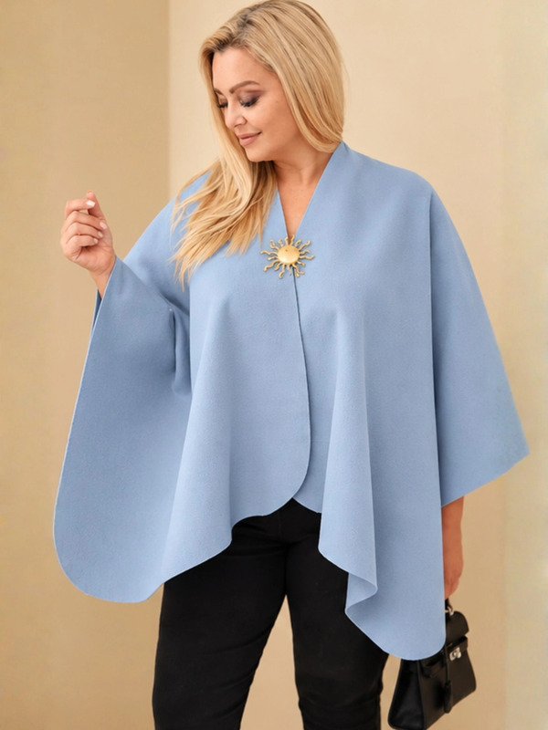 Kesi Dámské pončo Plus Size s broží světlá camelová Barva: Modrá, Velikost: UNI