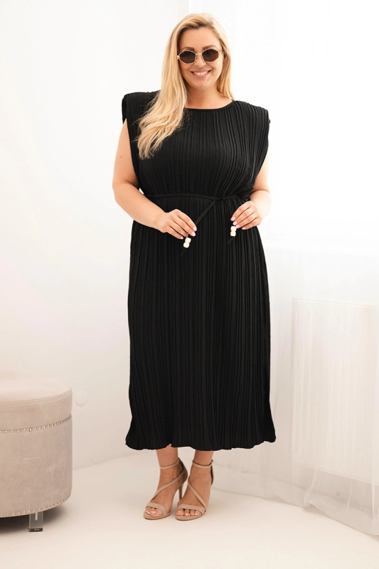 Kesi tílkované midi šaty plus size