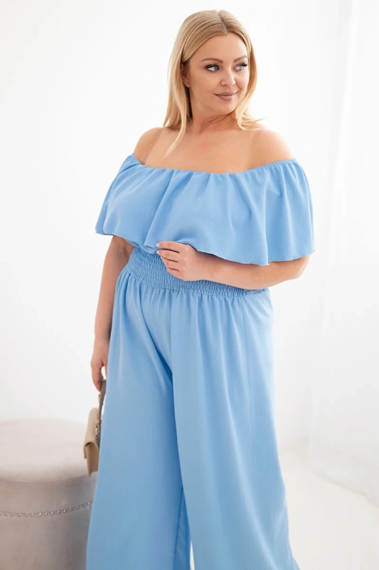 Kesi Dámský overal Plus Size s odhalenými rameny, volánem a širokými nohavicemi černý Barva: Modrá, Velikost: UNI