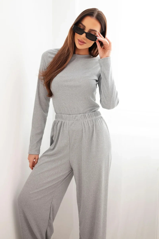 Kesi Dámský viskózový komplet s halenkou a širokými kalhotami světle béžový Barva: Šedá, Velikost: UNI