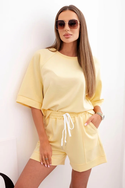 Kesi Dámská viskózová souprava 7402 halenka + šortky Barva: Žlutá, Velikost: UNI
