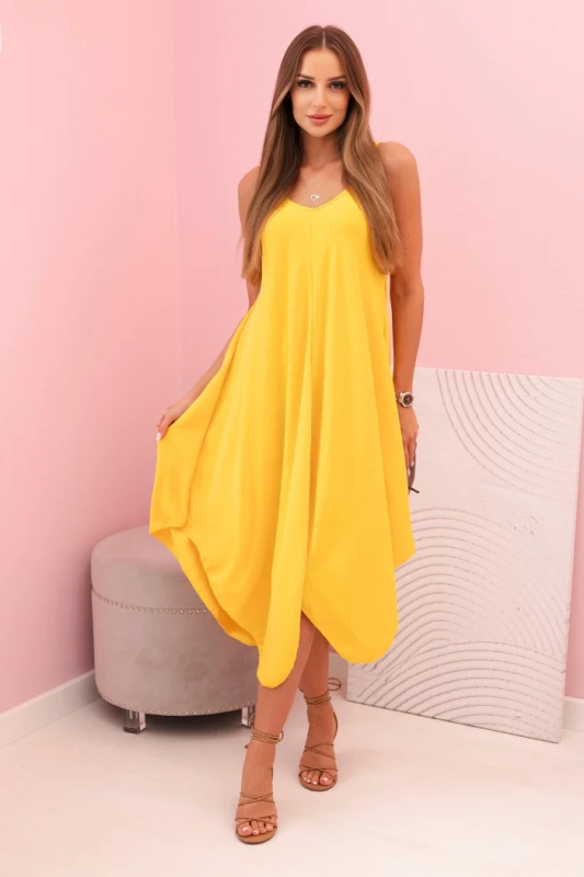 Kesi Dámské šaty na ramínka rozšířeným asymetrickým růžovým lemem Barva: Žlutá, Velikost: UNI