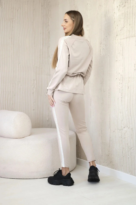 Kesi Dámská bavlněná souprava 67153 s ozdobnými lemy Barva: Béžová, Velikost: UNI