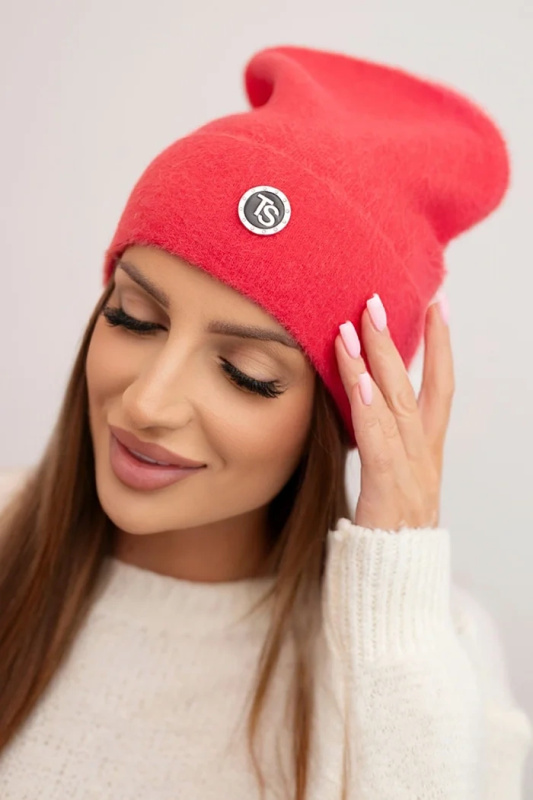 Polski Dámská měkká čepice z alpaky s ozdobnou plíškem Barva: Červená, Velikost: UNI