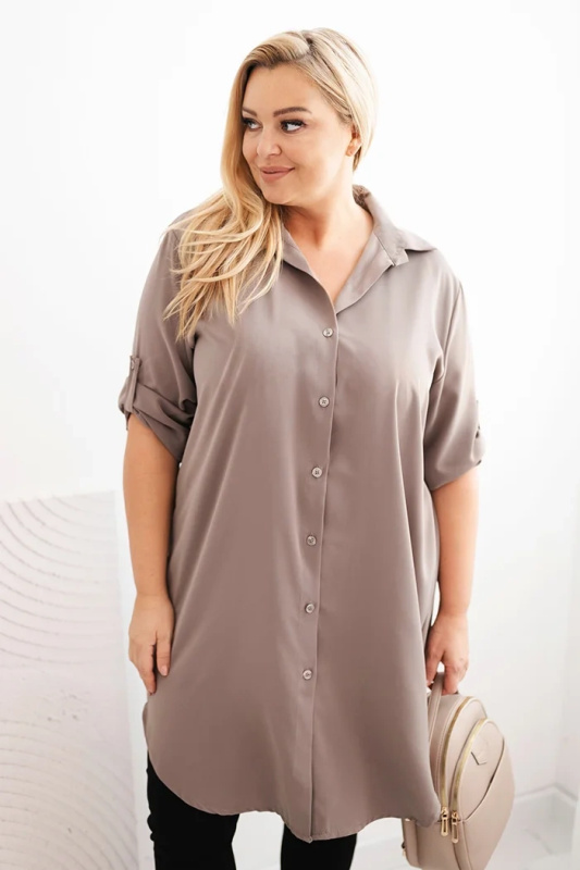 Kesi Dámské košilové šaty 22356 Plus Size s delší zadní částí a ohrnovacími rukávy Barva: Béžová, Velikost: UNI