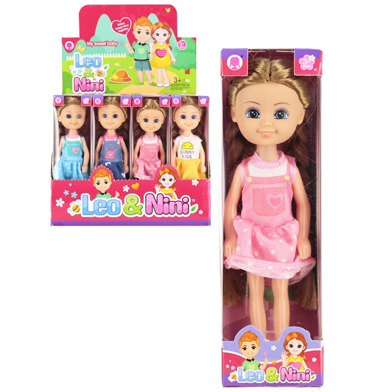 Panenka do šatů 15 cm – kapesní společník na cesty