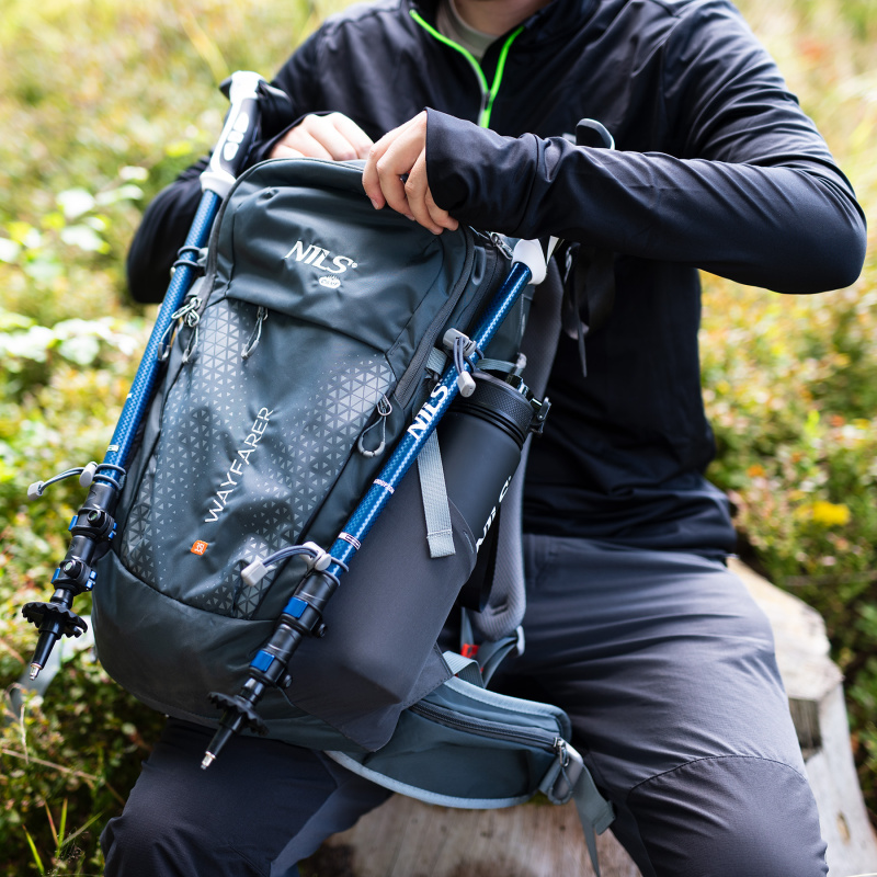 NILS Camp turistický batoh NC1925 wayfarer šedý 35 litrů