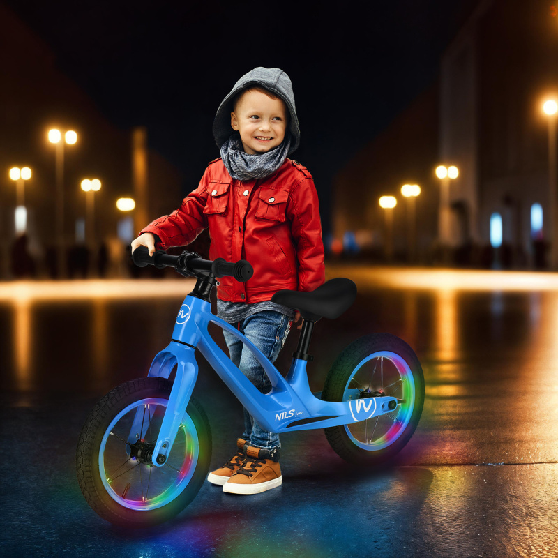 NILS Fun dětské odrážedlo RB901 s 12 pumpovanými koly a LED modré