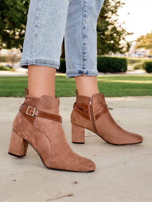 Resti Women's chunky heel ankle boots Eloron