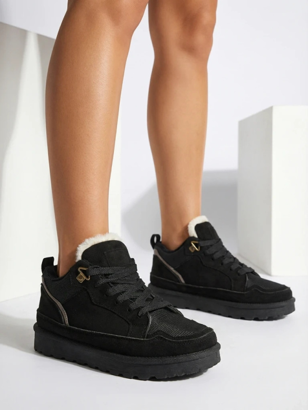 Dámské černé semišové tenisky