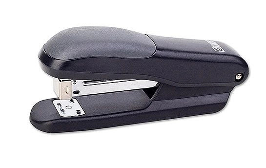 Sešívačka BOXER 200, černá BOXER