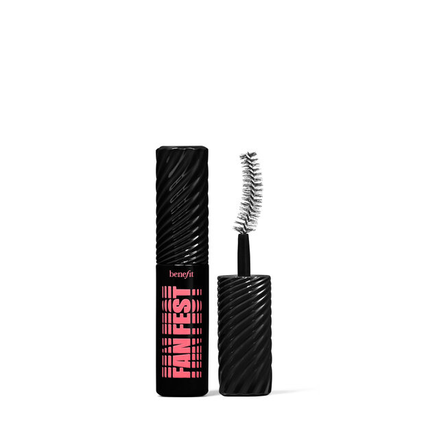Benefit Fan Fest Fanning & Volumizing Mascara Mini řasenka pro objem a zahuštění řas odstín Hyper Black 4 g