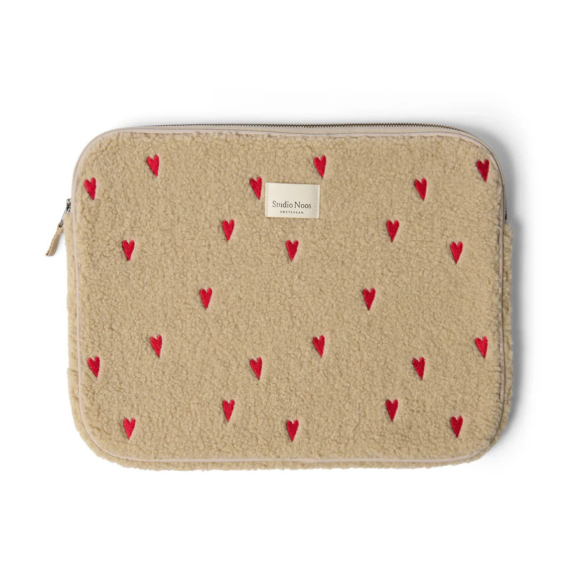 STUDIO NOOS Obal na notebook - Ecru Teddy Hearts Velikost: 13 palců
