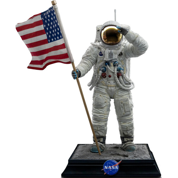Soška Iron Studios Art Scale 1/10 Apollo 11 - Astronaut Vícebarevná