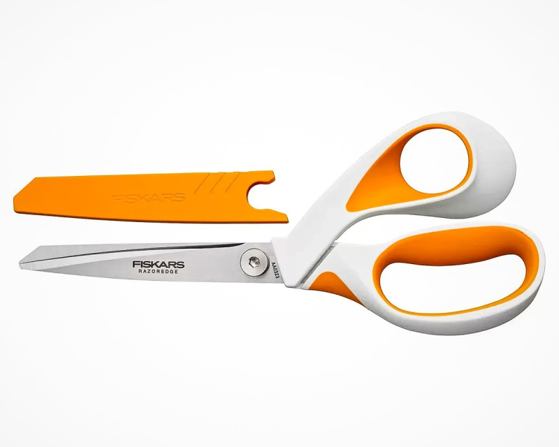 Fiskars Krejčovské nůžky FISKARS NA LÁTKU 1070078, RazorEdge, ergonomickou rukojetí, délka 21 cm