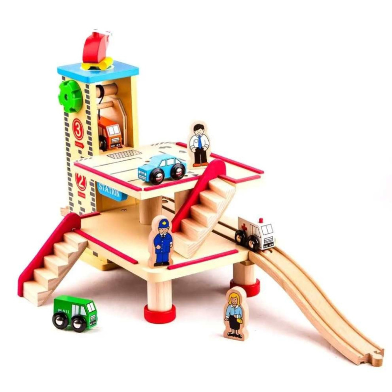 Maxim Dřevěné nádraží s garáží a výtahem