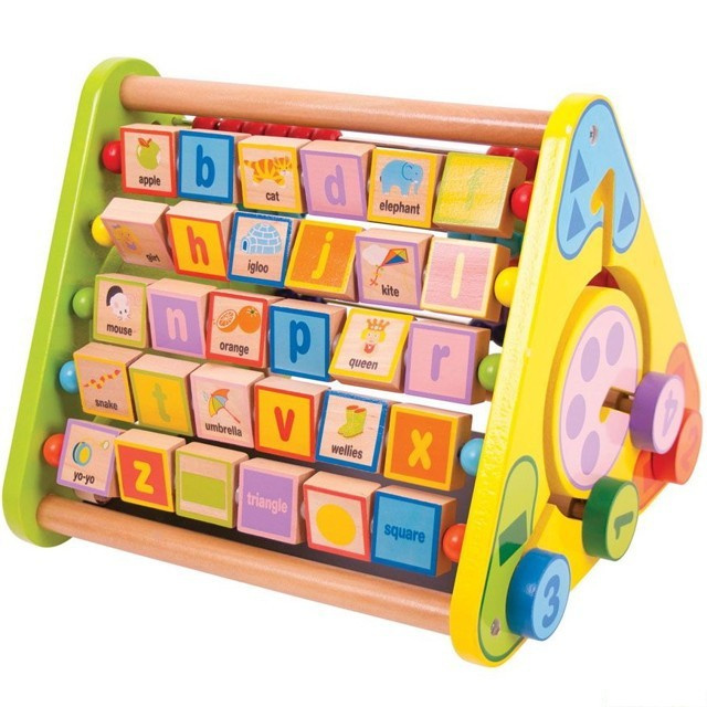 Bigjigs Baby Aktivní trojúhelník s angličtinou