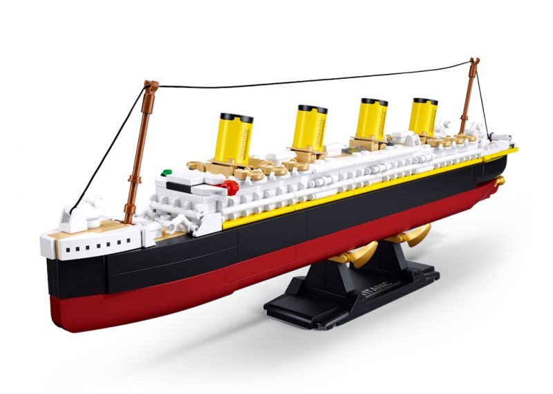 Sluban Model Bricks M38-B1551 Titanic v měřítku 1 : 700