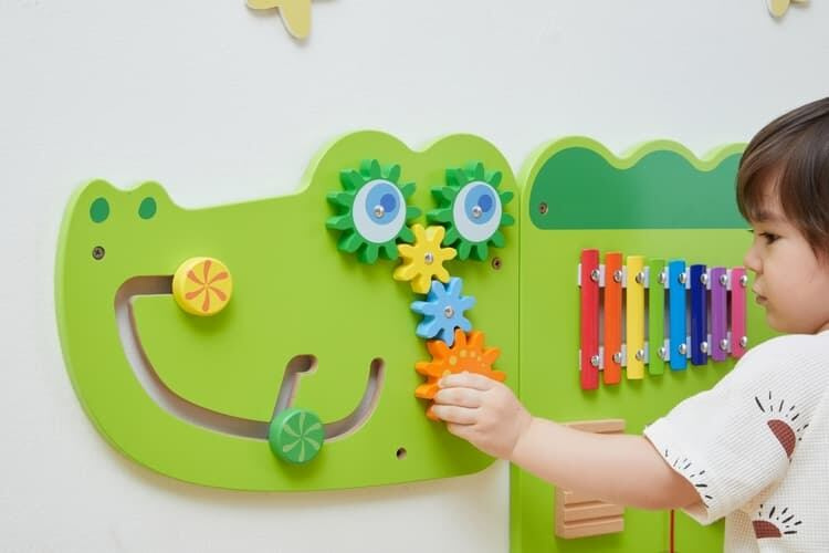 Viga Panel na zeď Krokodýl Junior