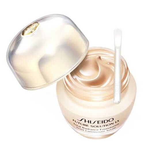 Shiseido Future Solution LX Total Radiance Foundation omlazující make-up SPF 15 odstín Neutral 3/Neutre 3 30 ml