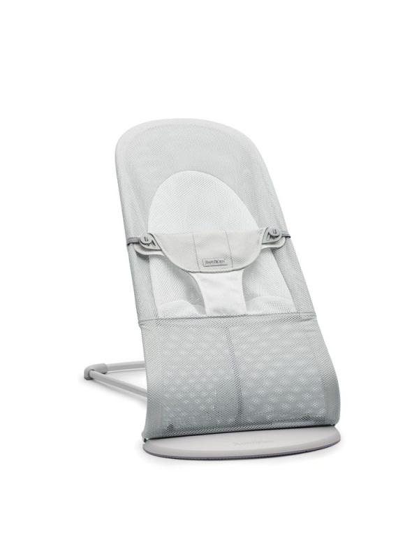 BabyBjörn Lehátko Balance Soft Silver White mesh, světlá konstrukce