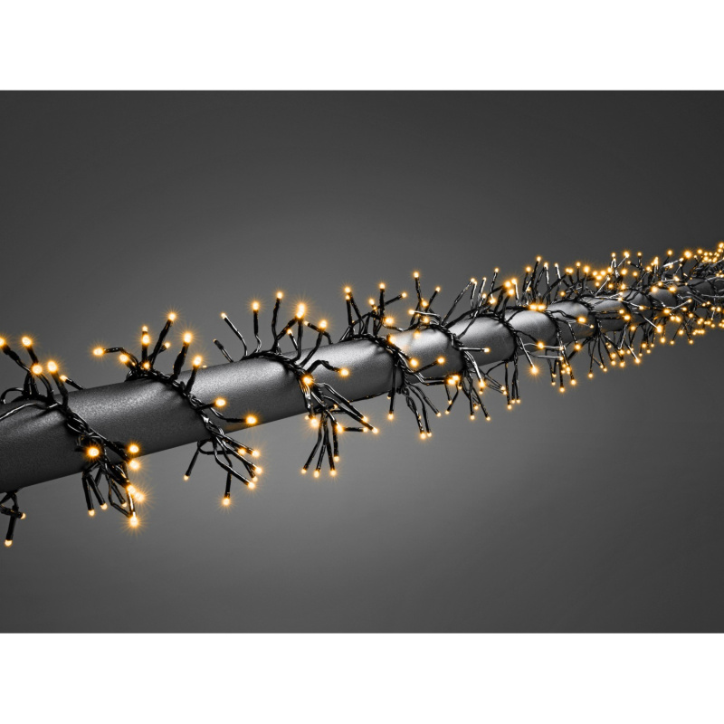 Konstsmide Mikro LED světelný řetěz v podobě svazků 576 jantarových LED pro vnit